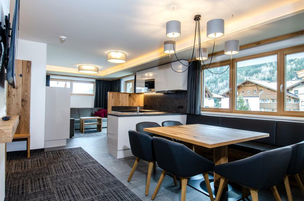 Apartment M